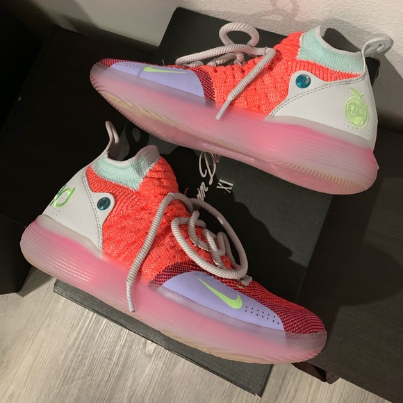 kd 11 eybl size 12